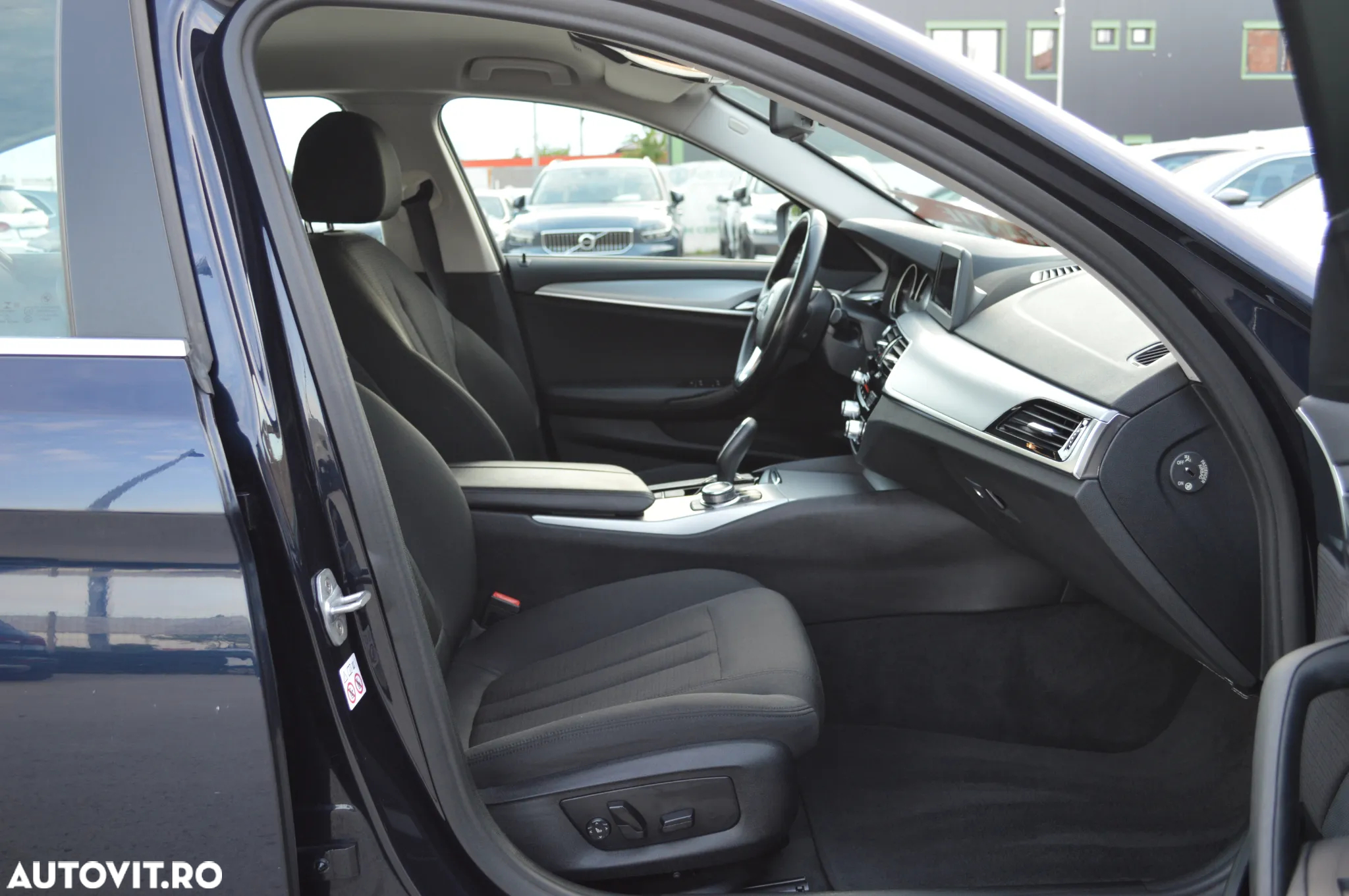 BMW Seria 5 520d xDrive Aut. - 17