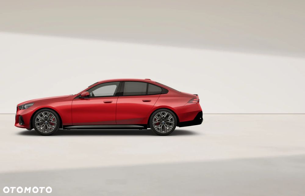 BMW Seria 5 540d xDrive mHEV M Sport - 8