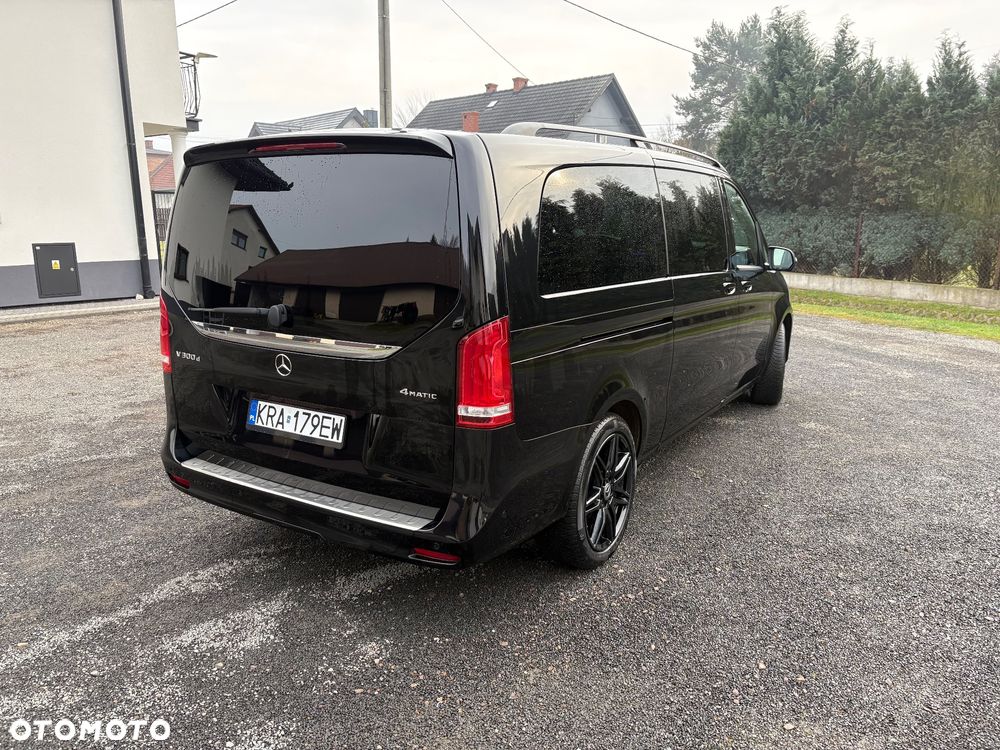 Mercedes-Benz Klasa V 300 d extralang 4Matic 9G-TRONIC Edition Edition 2023 - 12