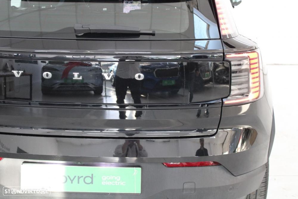 Volvo EX30 Single Motor Extended Range RWD Plus - 6