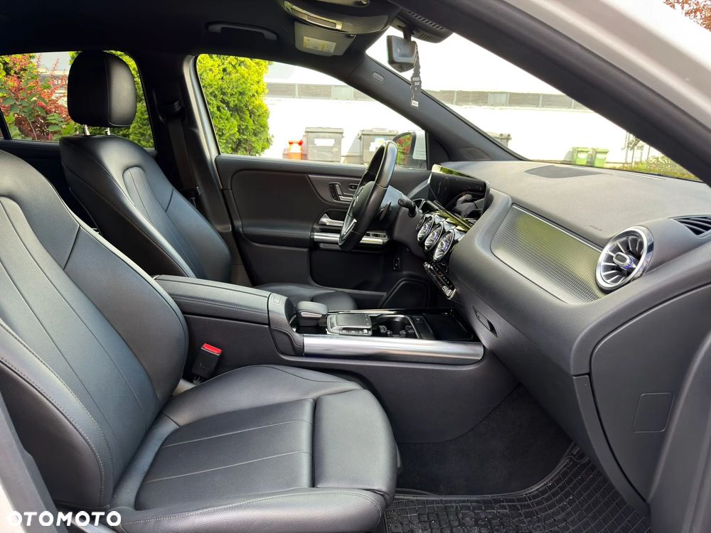 Mercedes-Benz GLA 250 - 20