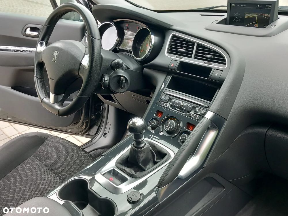Peugeot 3008 1.6 BlueHDi Style S&S - 12