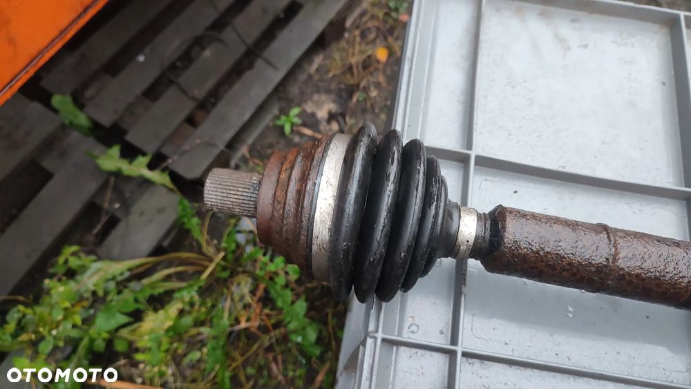 AUDI A3 8P 03-12r 1.6 8V BGU BSE PÓŁOŚ PRAWA - 5