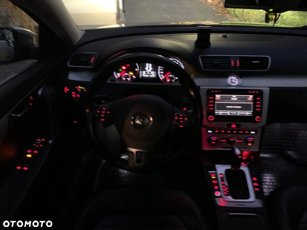 Volkswagen Passat 2.0 TDI 4Mot Highline DSG - 6