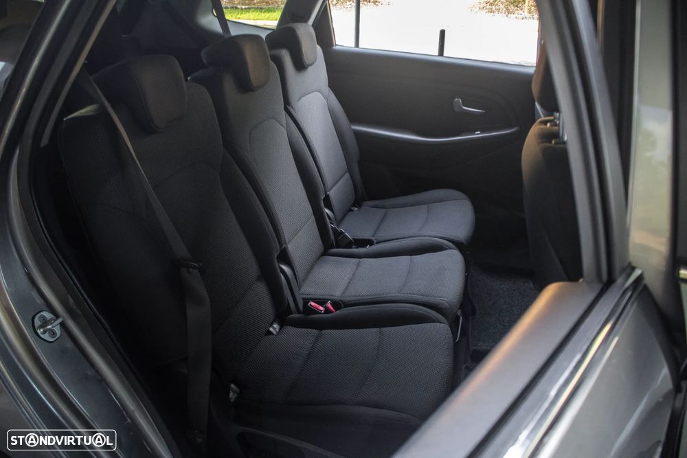 Kia Carens 1.7 CRDi ISG TX - 27