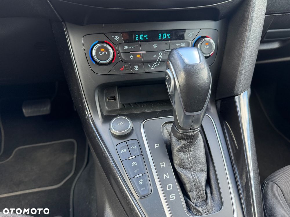 Ford Focus 1.0 EcoBoost Titanium - 29