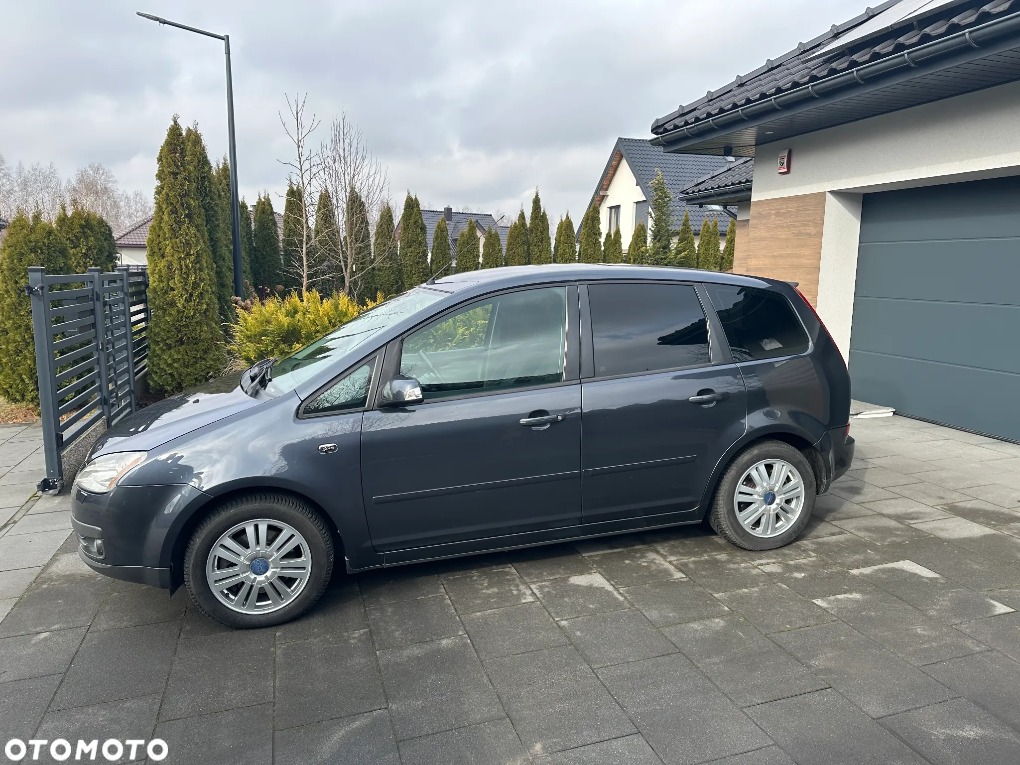Ford Focus C-Max 2.0 TDCi Ghia - 4