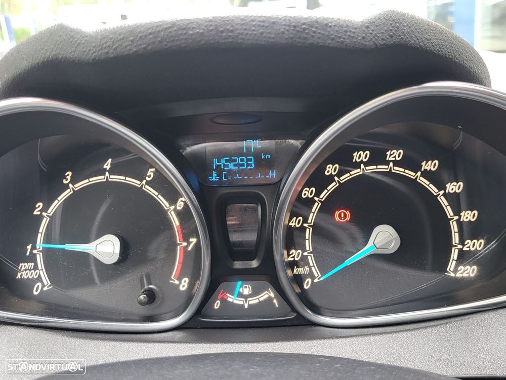 Ford Fiesta 1.0 EcoBoost Titanium - 16