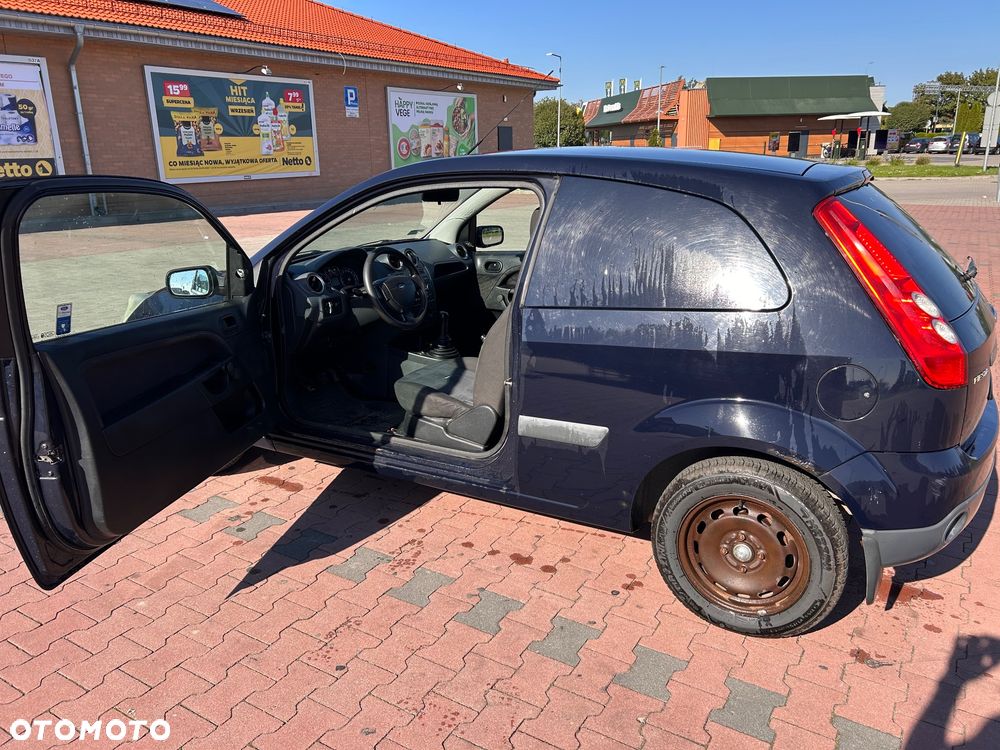 Ford Fiesta 2007 photo 2