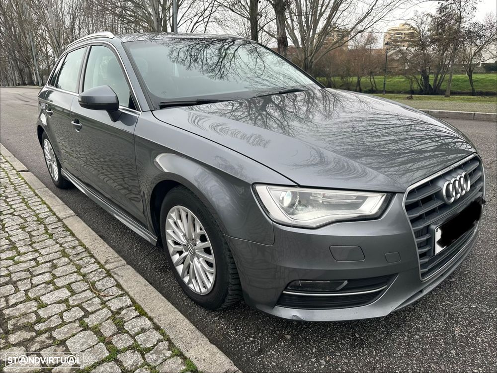 Audi A3 Sportback 1.6 TDI ultra Attraction - 3