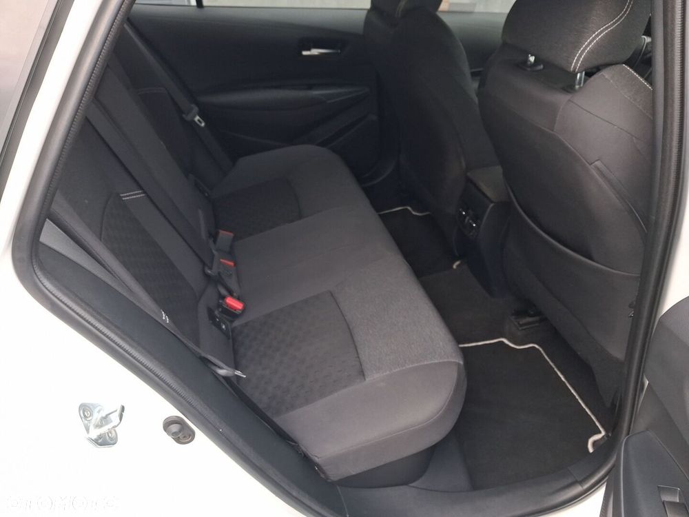 Toyota Corolla 1.8 Hybrid Comfort - 13