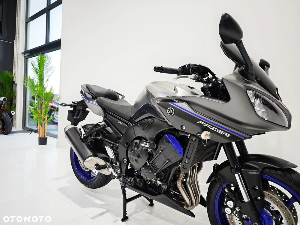 Yamaha FZ - 11