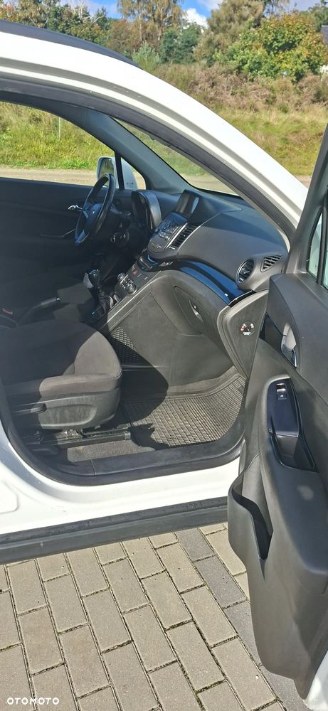 Chevrolet Orlando 2.0 D LT+ - 12
