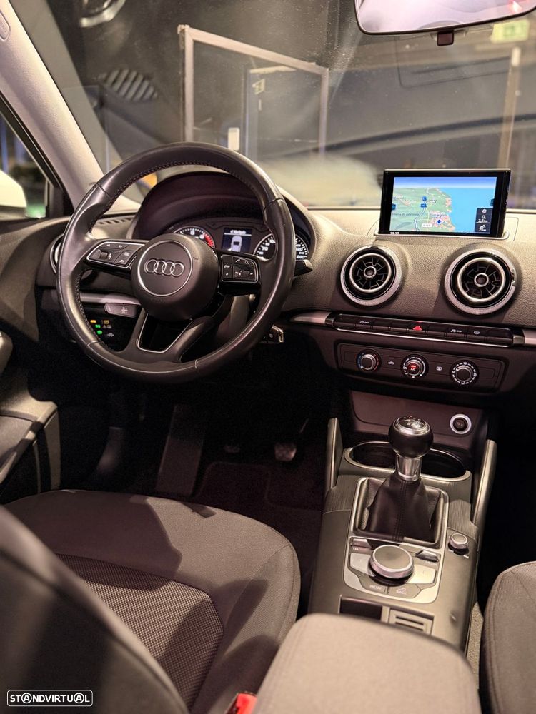 Audi A3 Limousine 1.0 TFSI S-line - 25