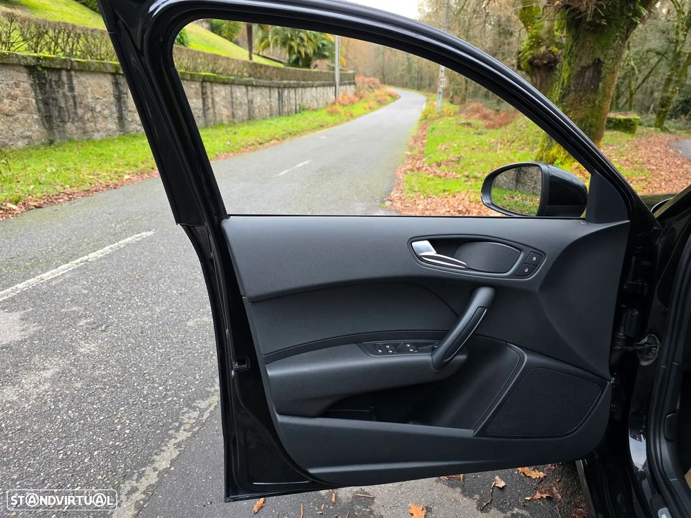 Audi A1 Sportback 1.6 TDI S-line - 27