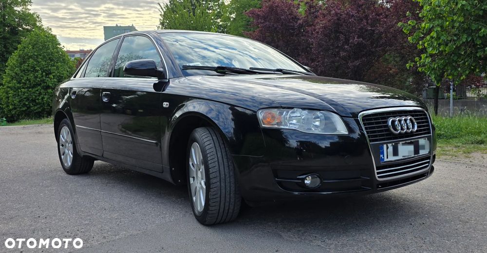Audi A4 Limousine - 12