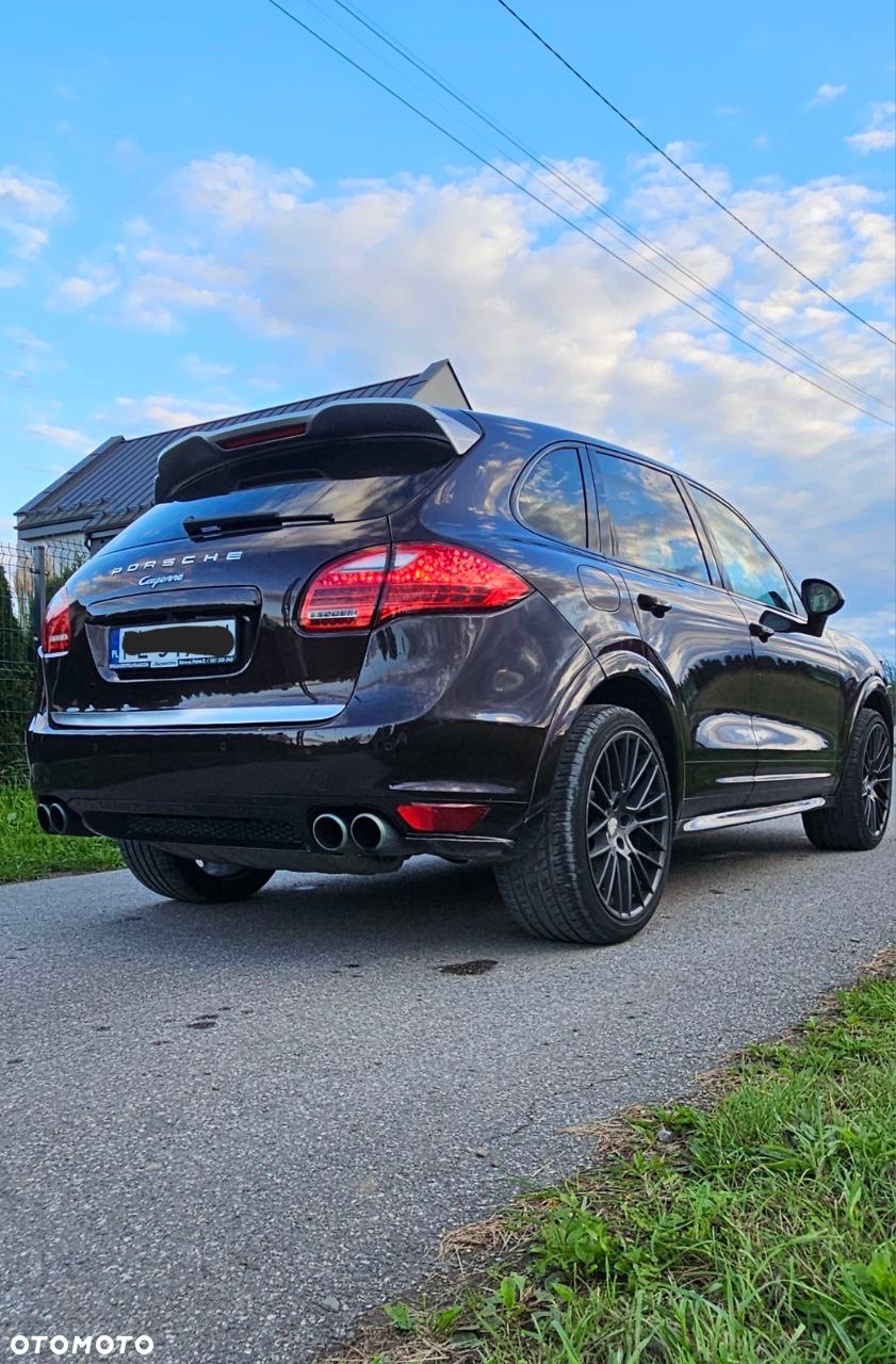 Porsche Cayenne Standard - 21
