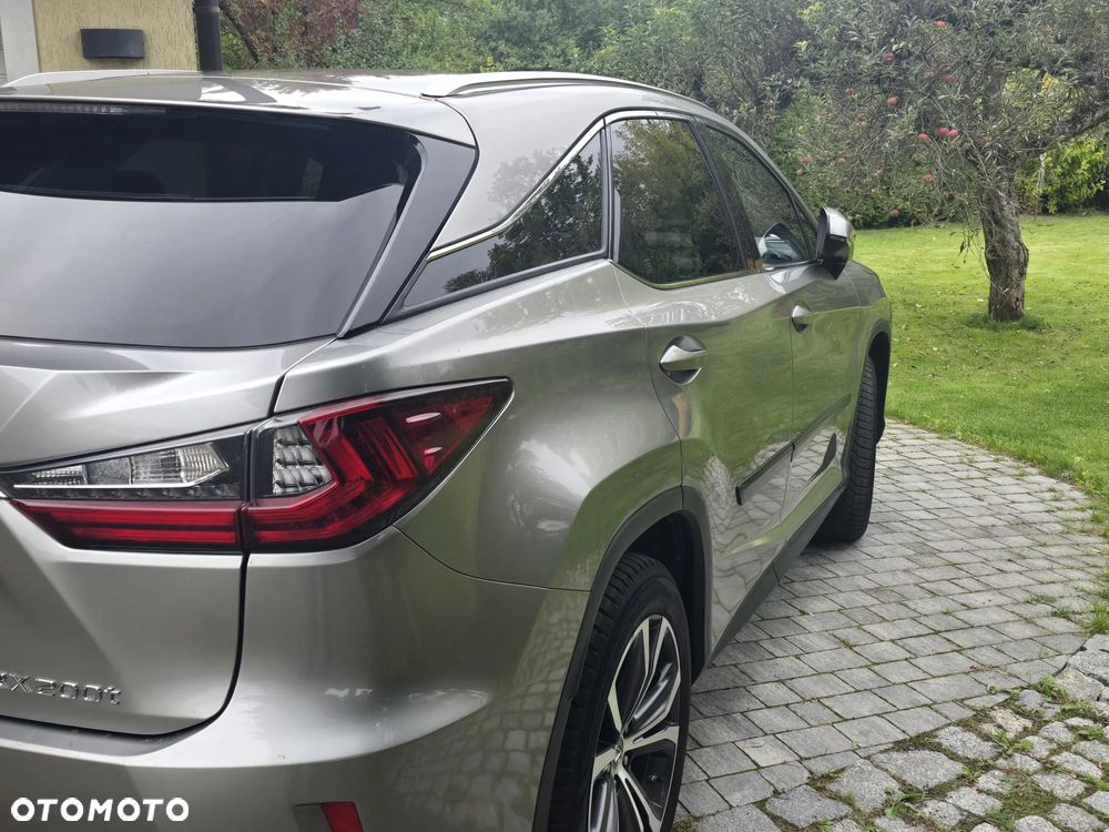 Lexus RX - 6