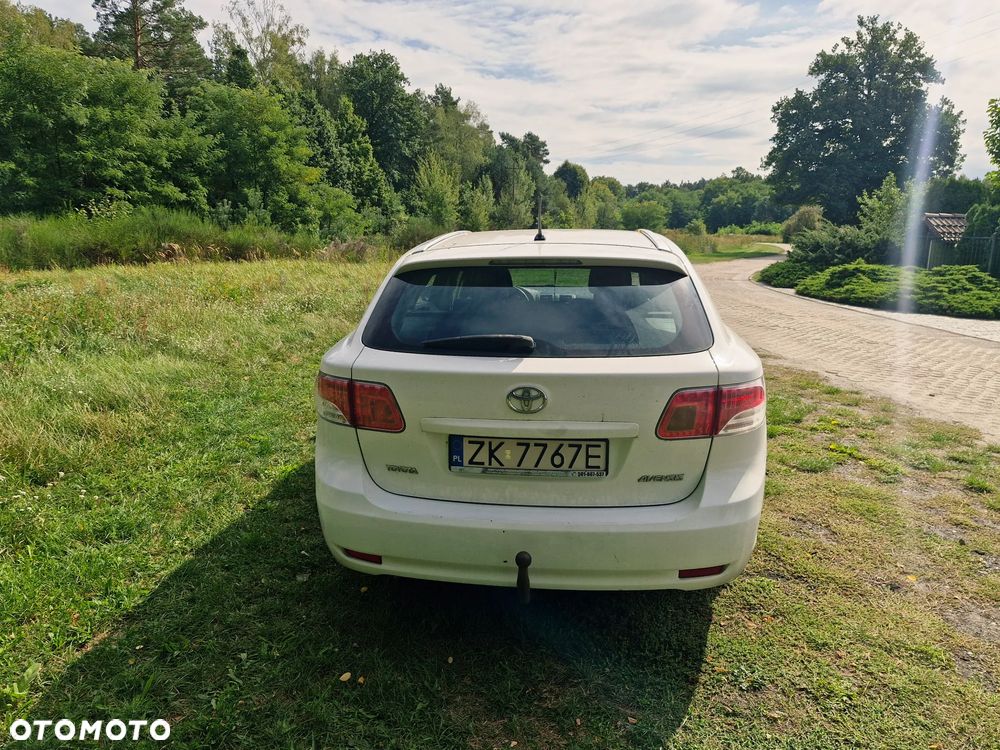 Toyota Avensis 1.8 Multidrive Edition - 4
