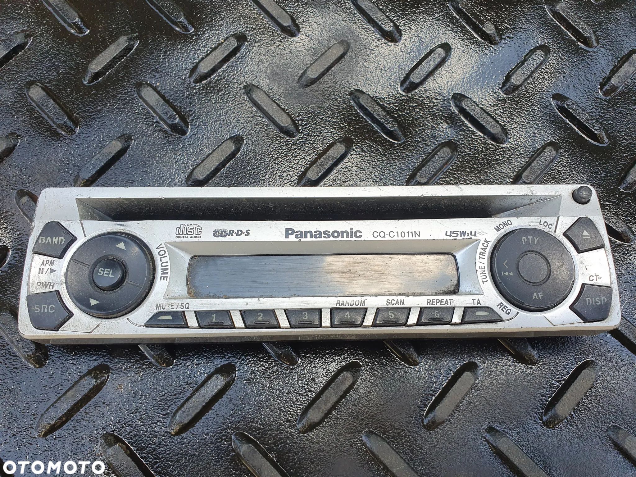 RADIOODTWARZACZ RADIO SAMOCHODOWE PANEL RADIA PANASONIC CQ-C1011N 45Wx4 - 1