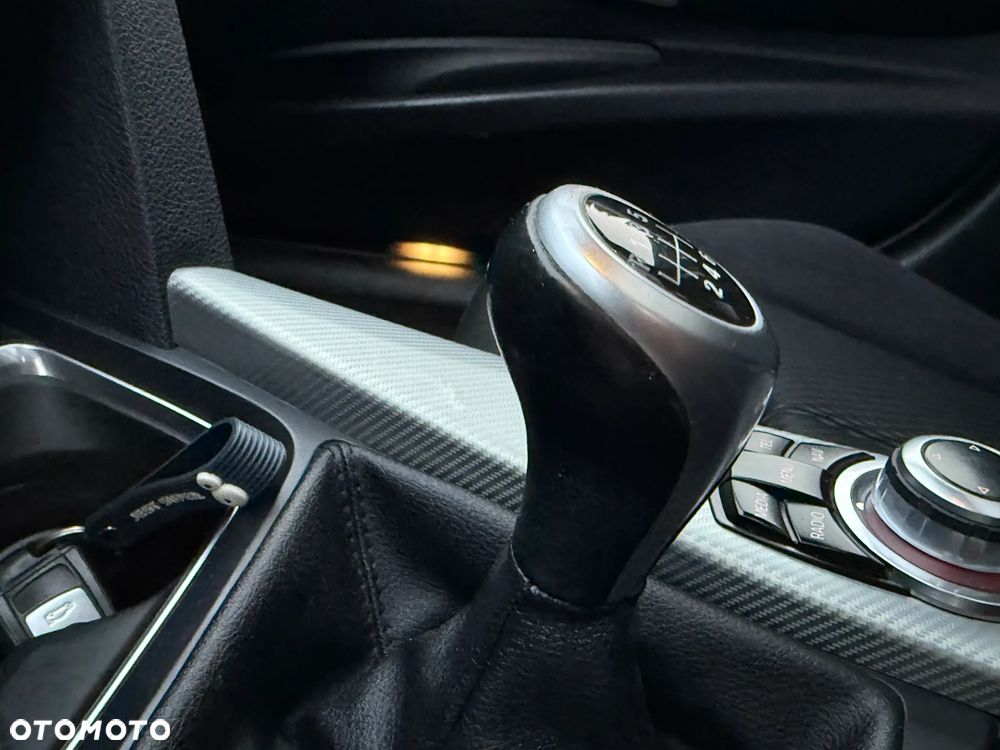 BMW Seria 3 318d Modern Line - 28