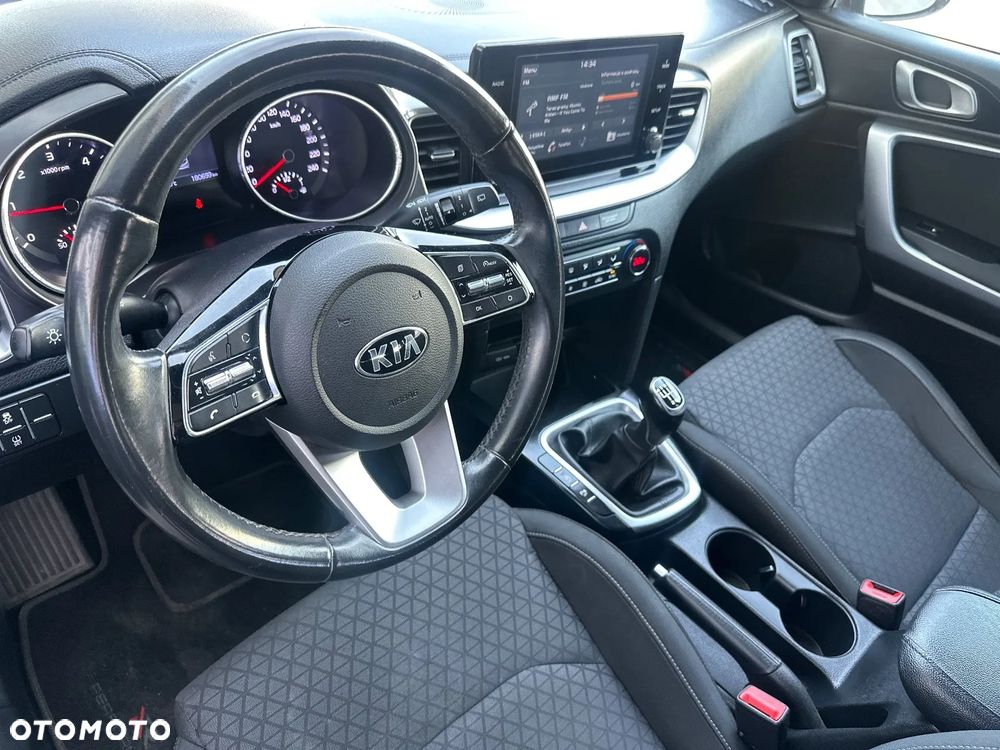 Kia Ceed 1.6 CRDi mHEV M - 13