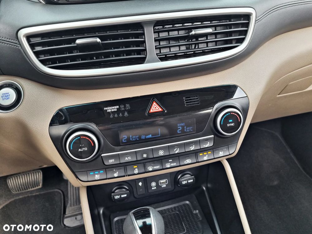 Hyundai Tucson blue 1.6 CRDi 2WD DCT Premium - 24