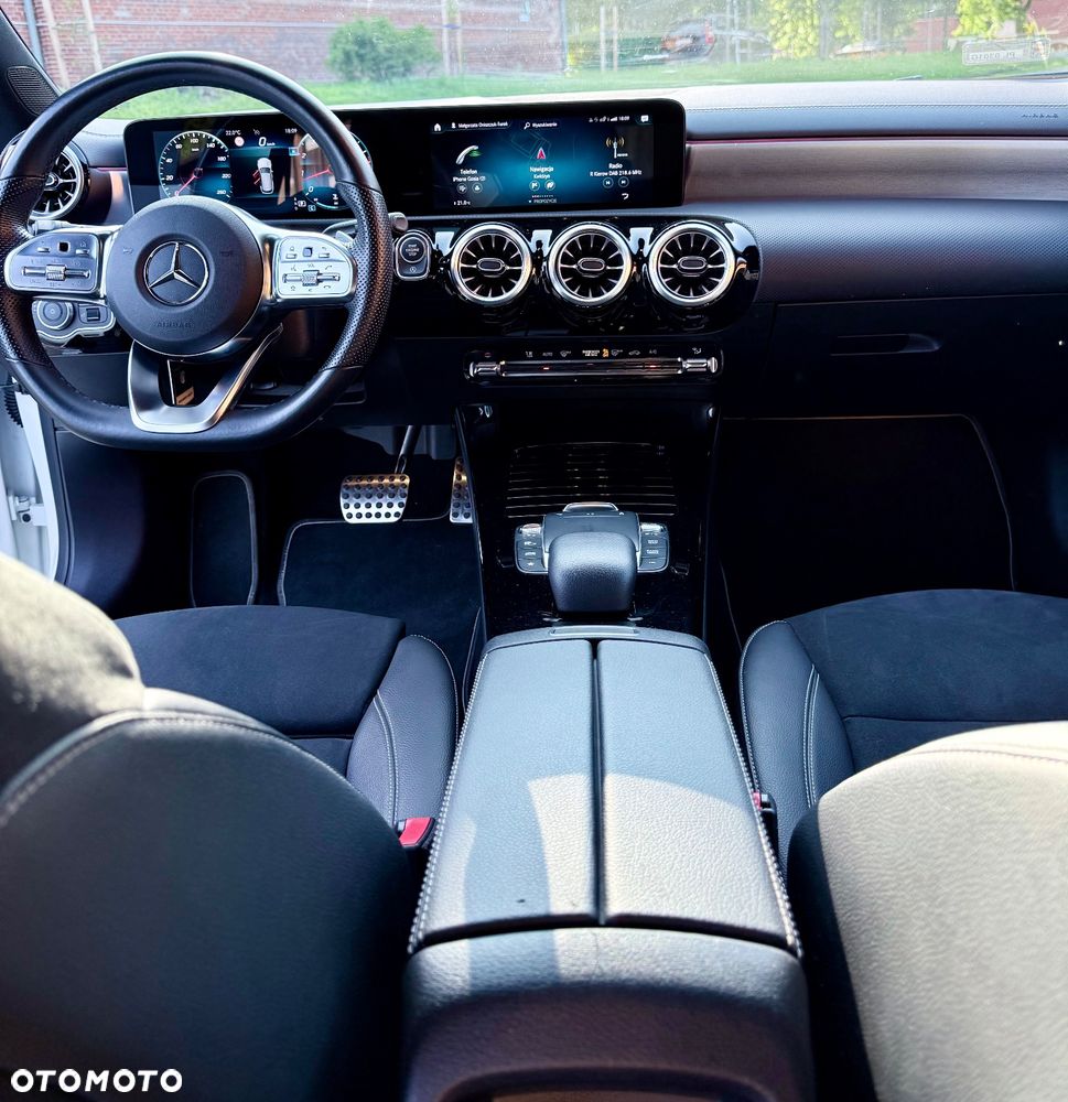 Mercedes-Benz CLA 250 AMG Line 7G-DCT - 10