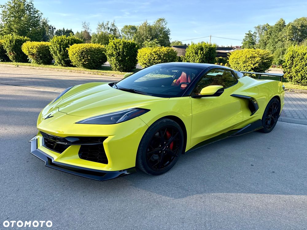 Chevrolet Corvette - 2