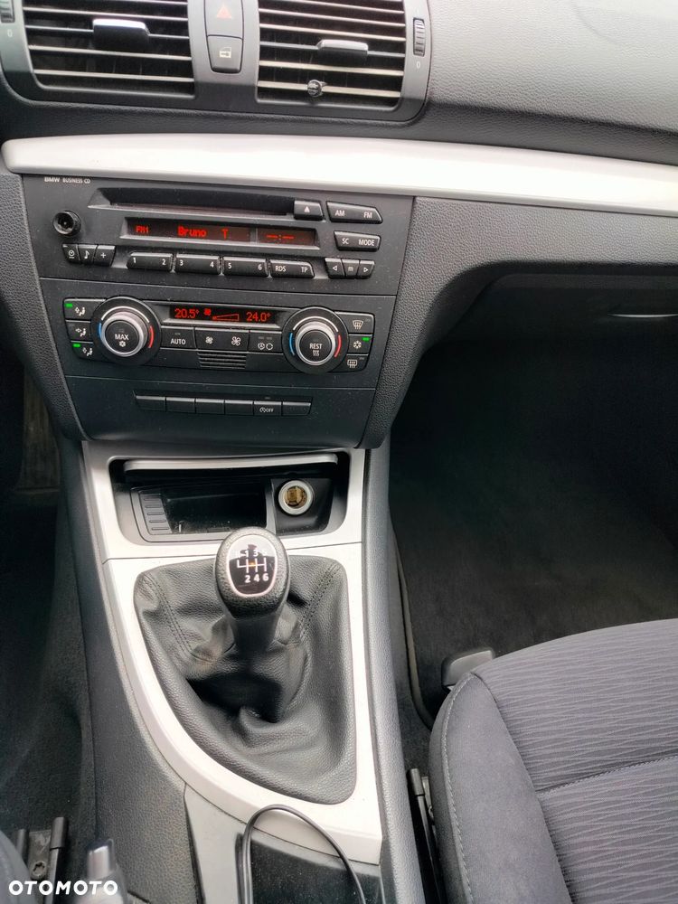 BMW Seria 1 - 15