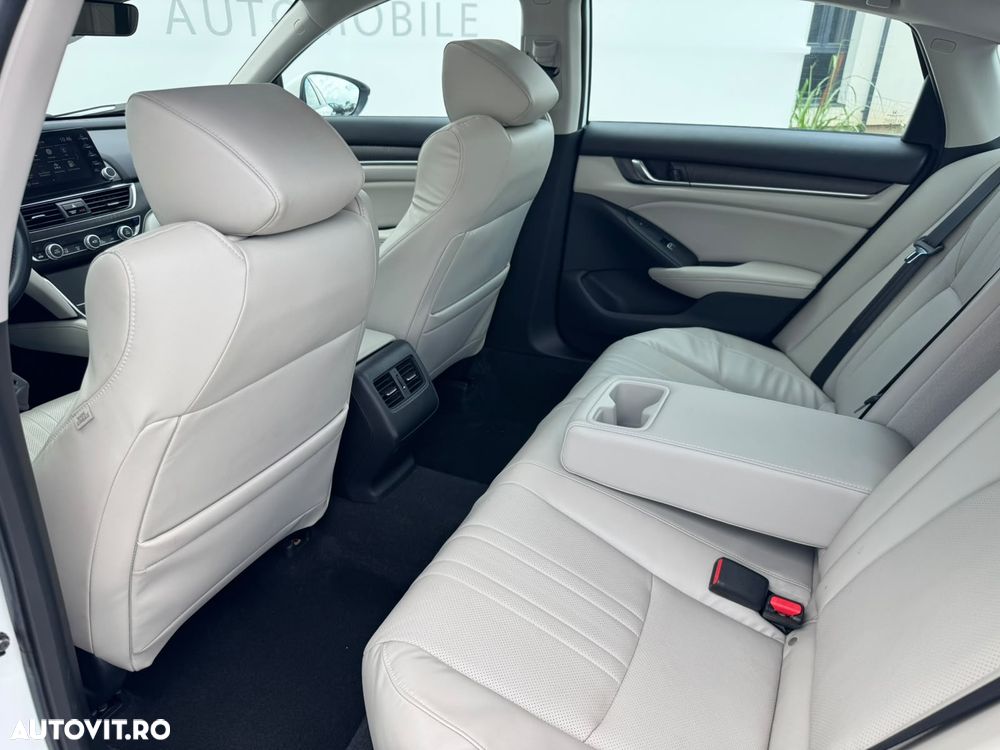 Honda Accord - 11