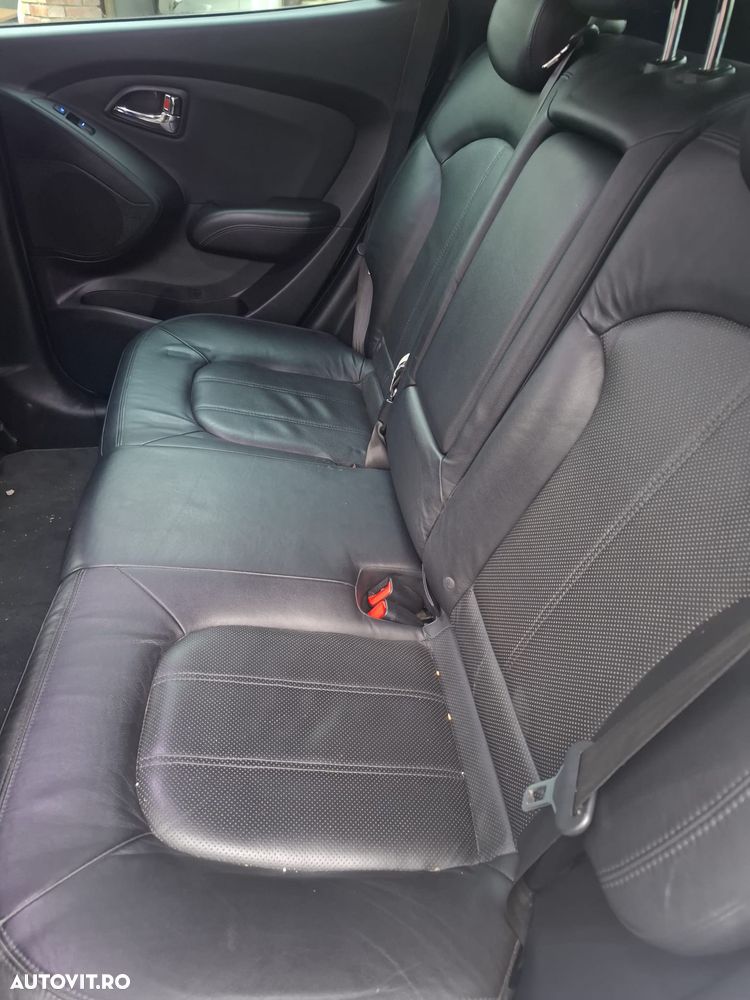 Hyundai ix35 2.0 CRDI Low 2WD GL Classic - 10