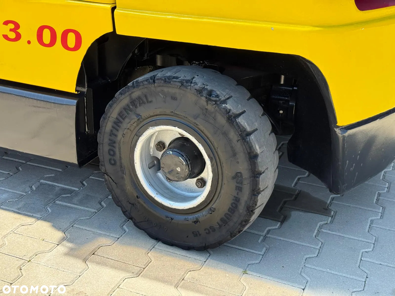 Hyster Wózek widłowy HYSTER // 3 T // Diesel // - 18