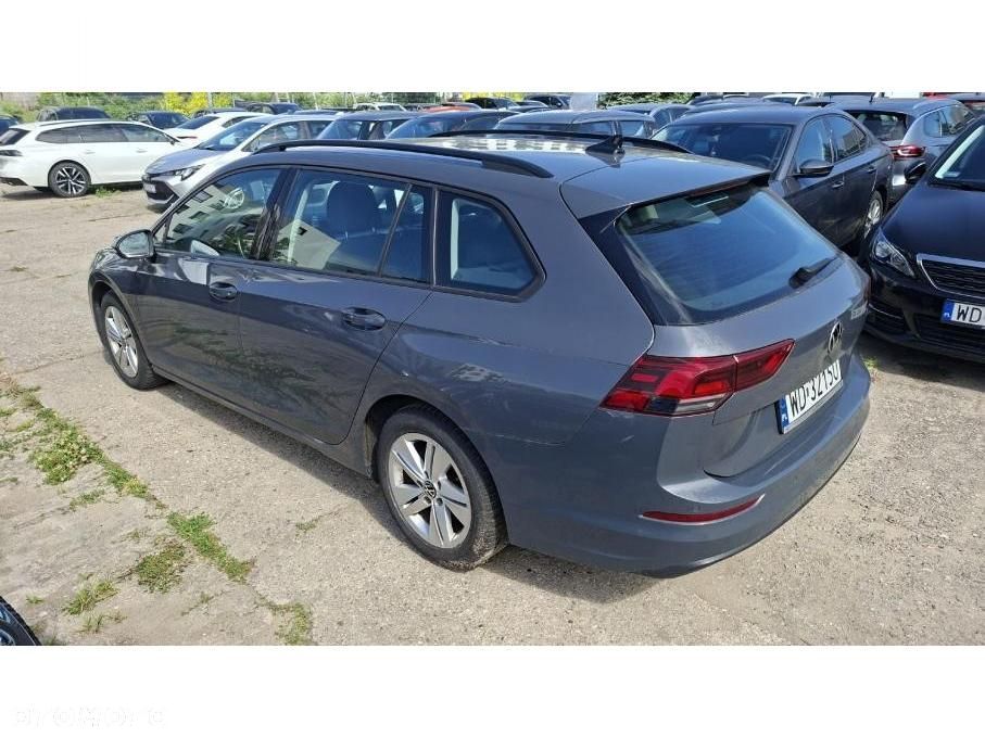 Volkswagen Golf - 10