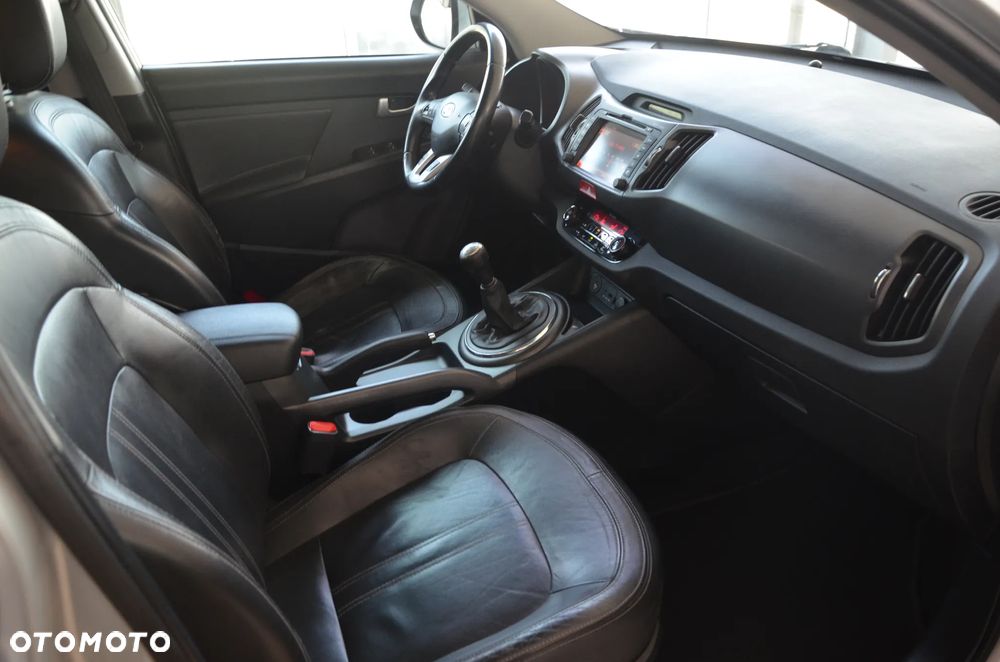 Kia Sportage 2.0 CVVT 2WD Vision - 30