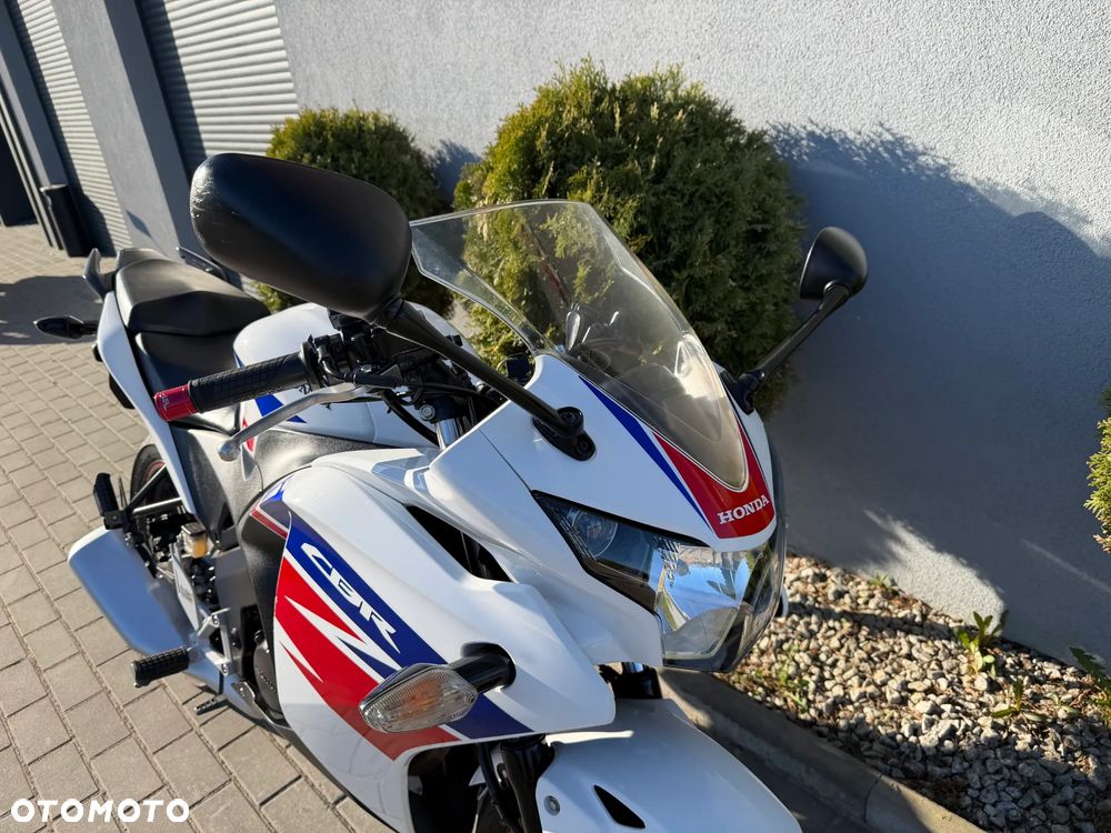 Honda CBR - 11