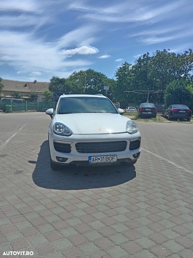 Porsche Cayenne - 3
