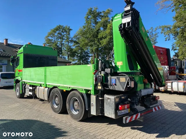 Mercedes-Benz Arocs 2551 6x4 skrzynia / żuraw HMF 4020-k5 /sterowany radiowo/ 2014 r z Niemiec - 6
