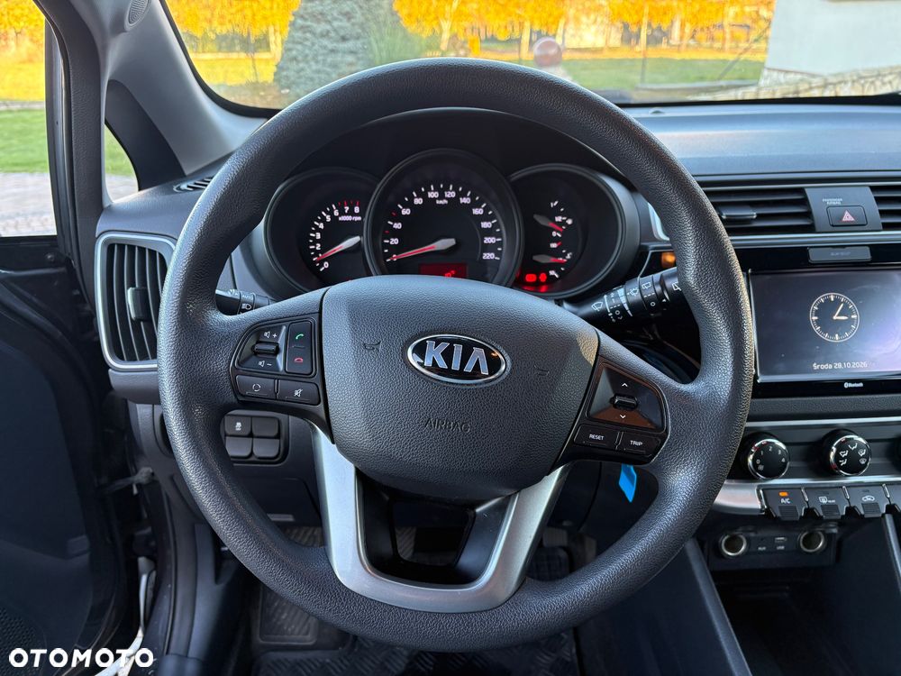 Kia Rio 1.2 L - 11