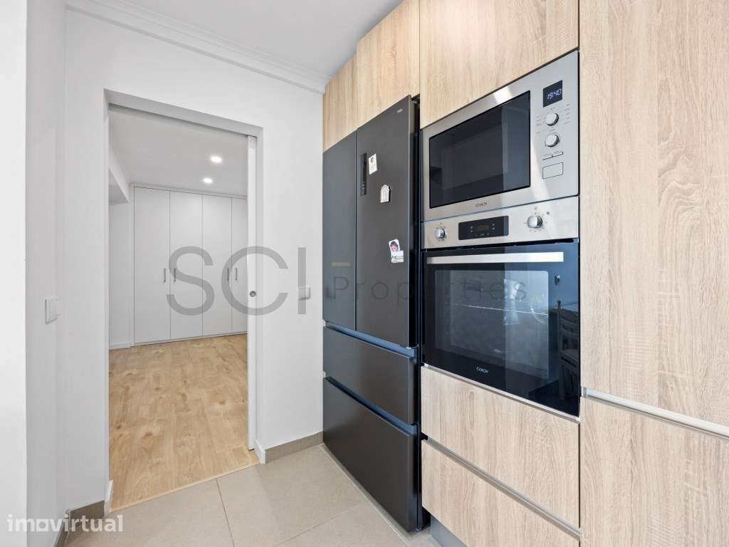 Apartamento T3,125m2, renovado, com excelente exposição solar, nas ... - Grande imagem: 3/25
