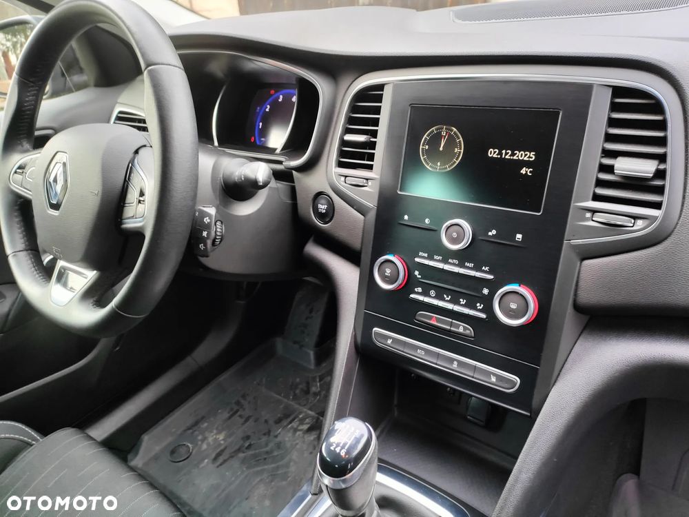 Renault Megane TCe 140 GPF LIMITED - 13