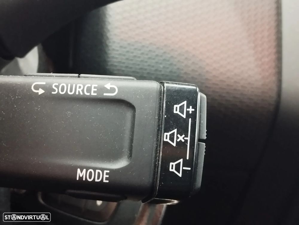 Renault Clio 1.6 E-Tech Intens - 21