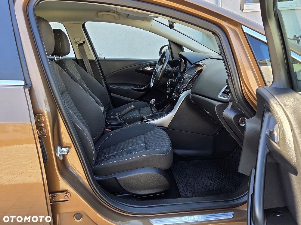 Opel Astra 1.6 Exklusiv - 9