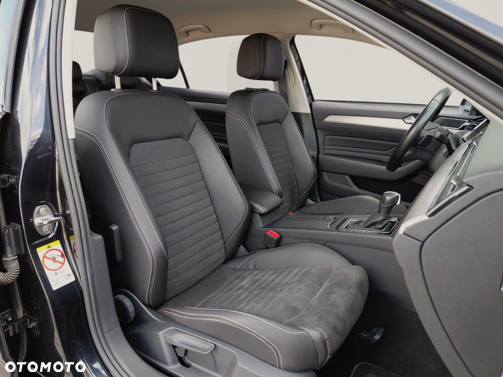 Volkswagen Passat - 16
