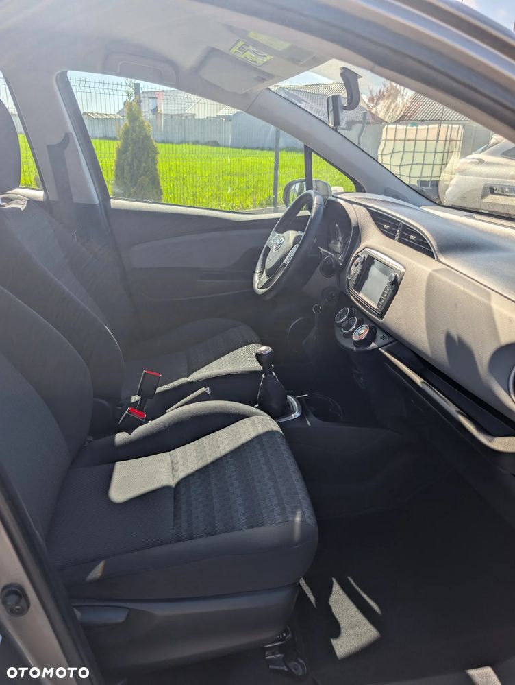 Toyota Yaris - 13