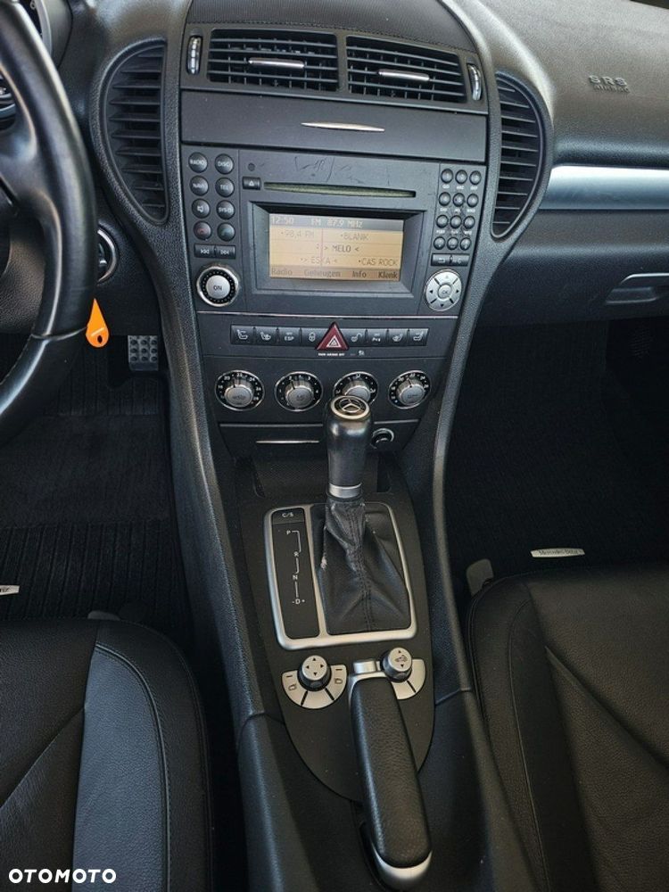 Mercedes-Benz SLK - 21