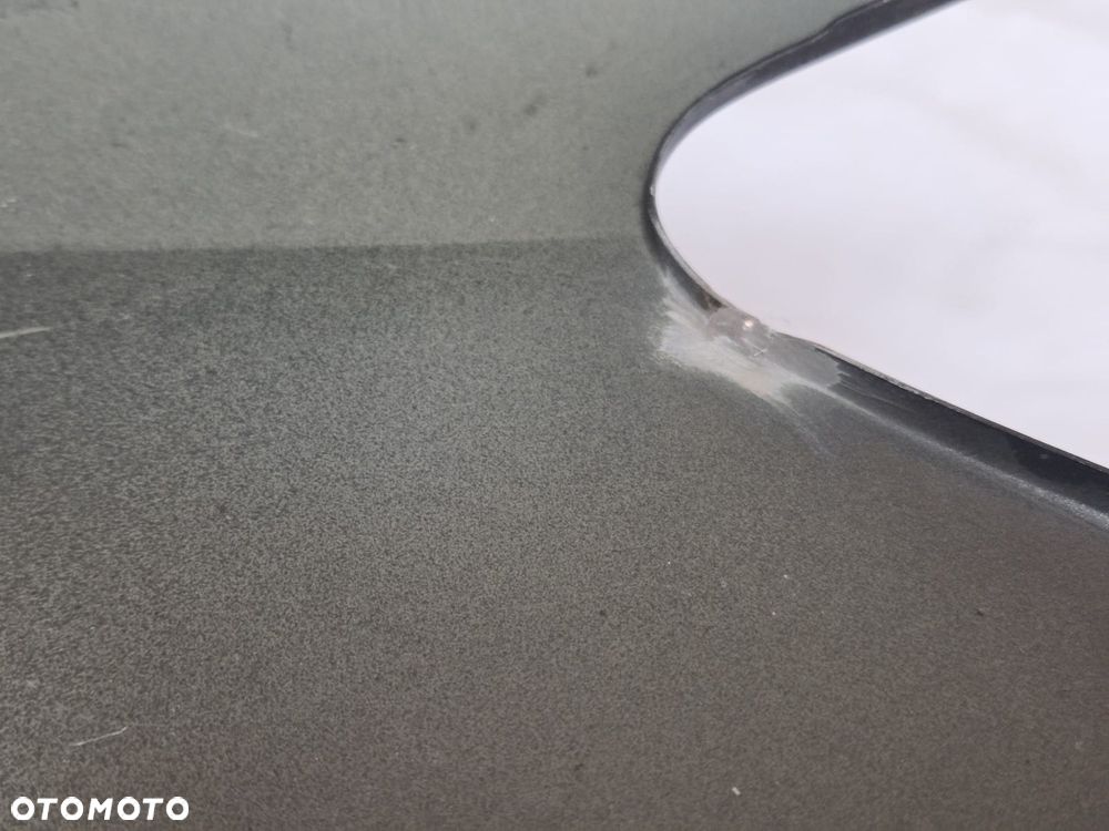 Błotnik prawy przód + listwa Audi Q7 4M0 - 11