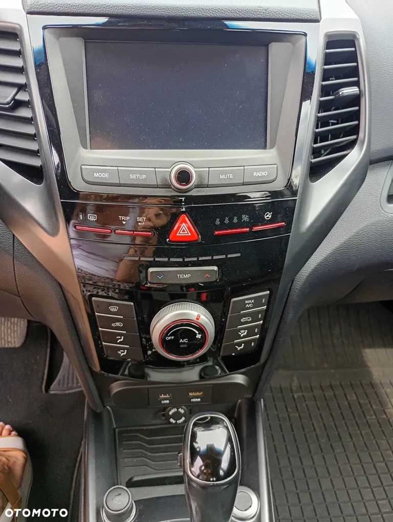 SsangYong/KGM XLV - 13