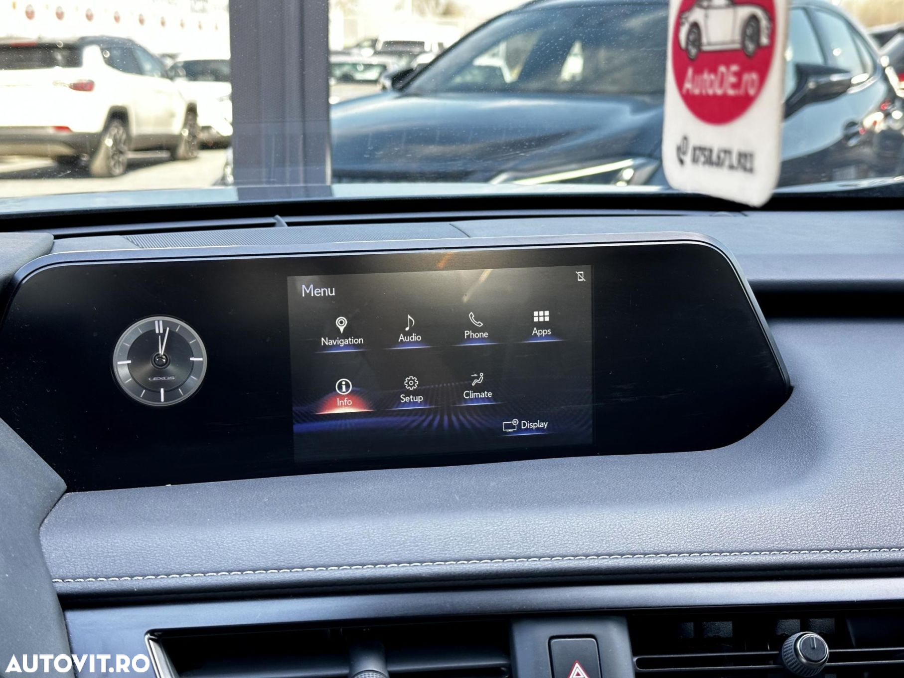 Lexus UX - 14