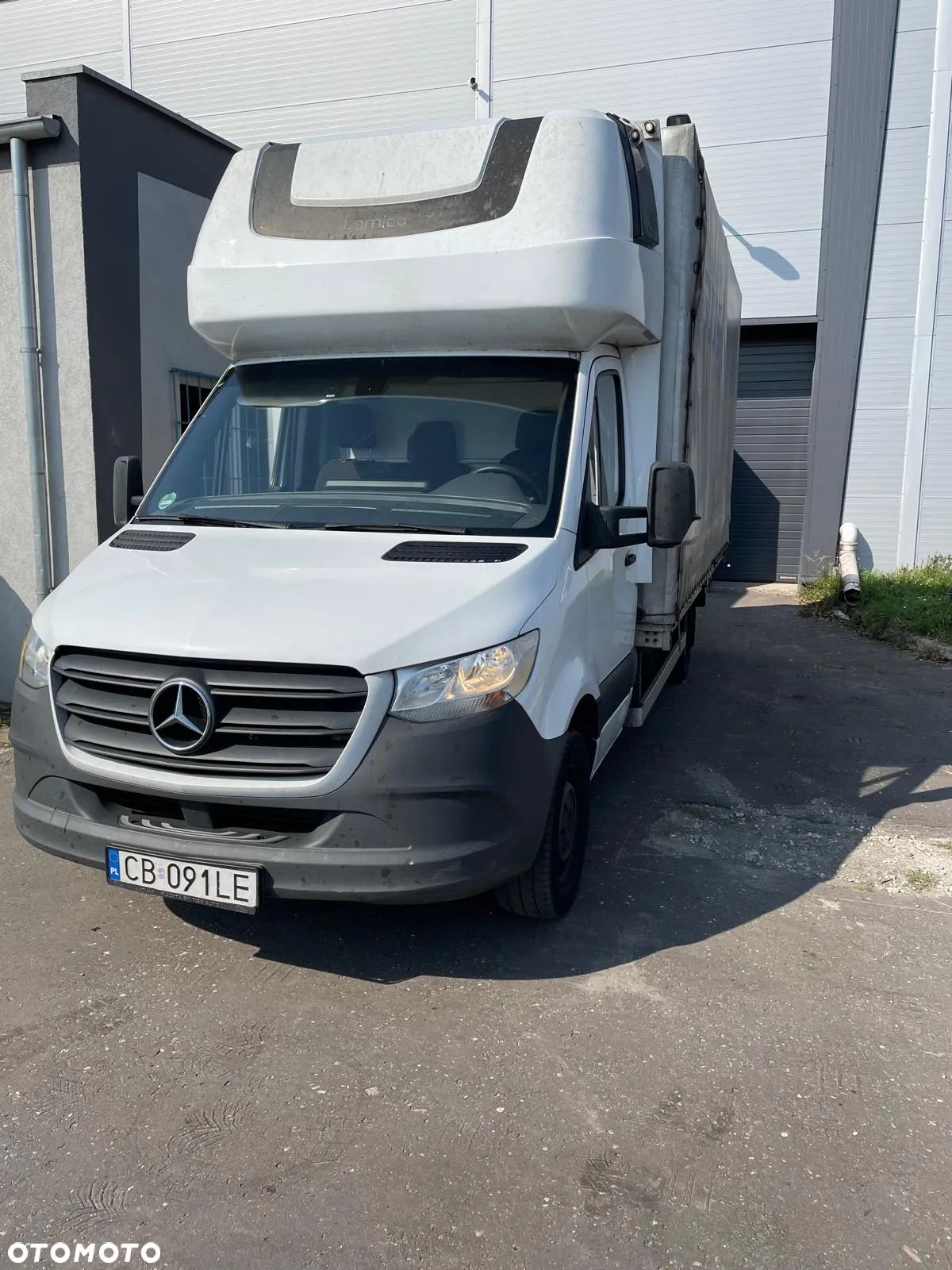 Mercedes-Benz Sprinter - 1